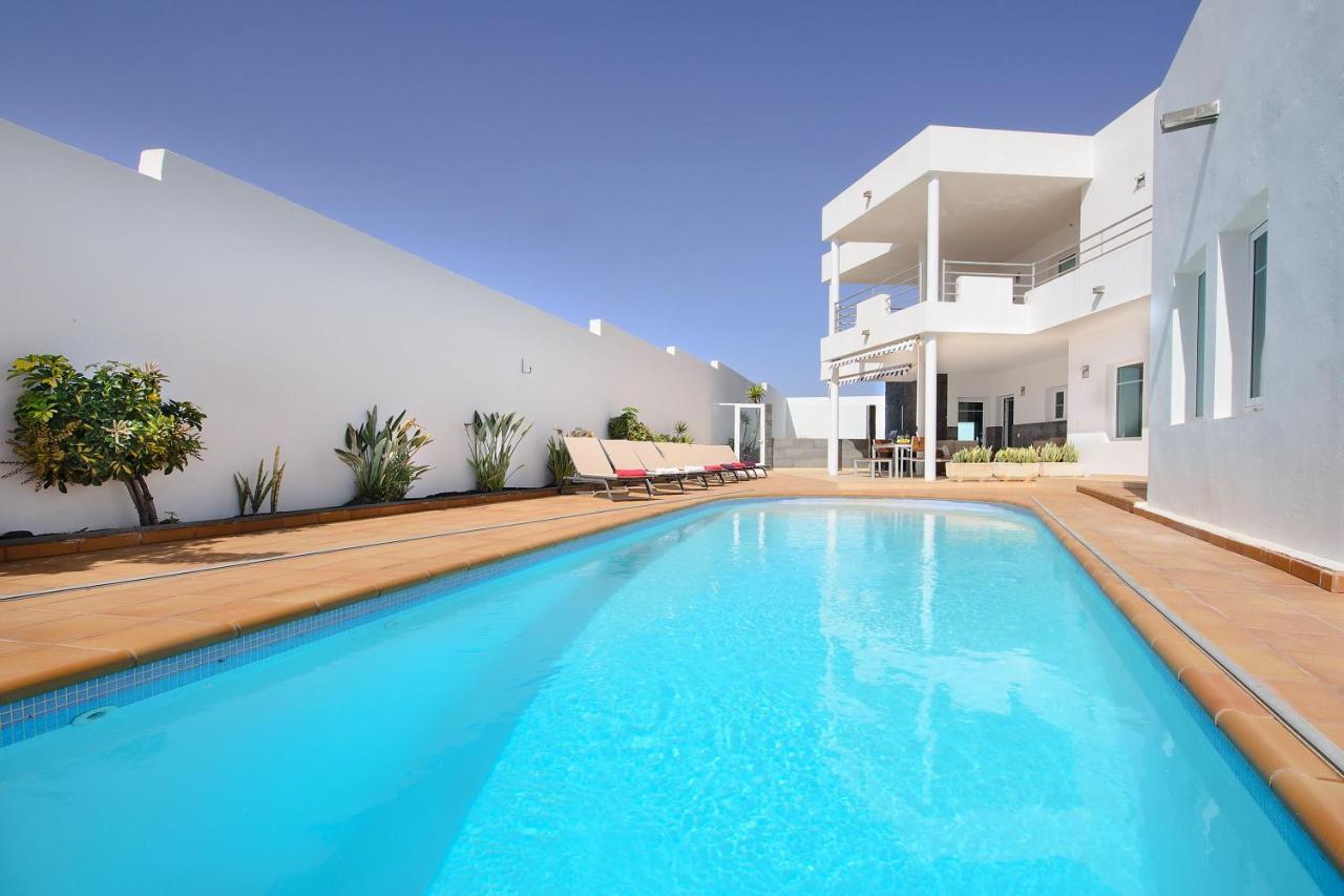 Las Perseidas Costa Teguise Exterior photo